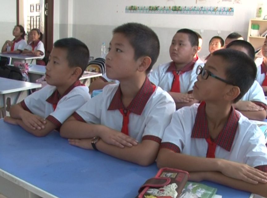 安达发布关注全力推广普通话经典诵读迎大庆