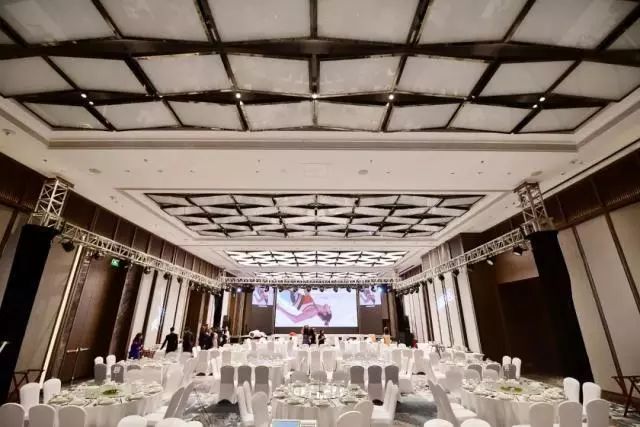 携手共赢梦想起航热烈祝贺徐州万豪酒店成为徐州餐饮行业协会理事单位