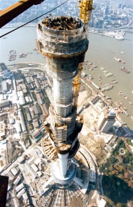 1987年7月成立的咨询监理部是上海和全国早期咨询监理试点单位之一,是
