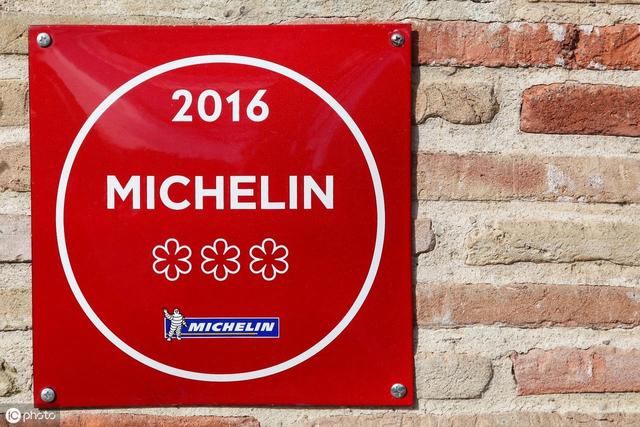 不满餐厅三星降为二星法国名厨状告米其林指南