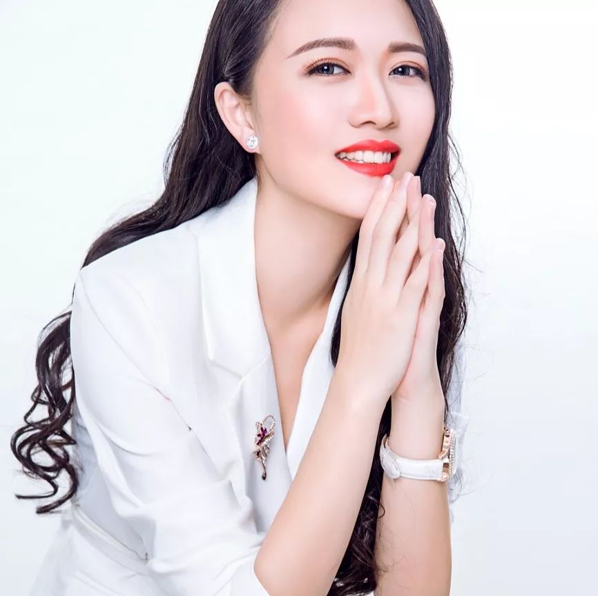 &ccl中国咖啡联盟认证评委董萌-vanilla cafe 独立咖啡馆主理人于文君