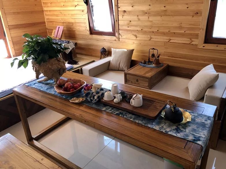 作为集安市重点打造的又一处民宿基地,夹皮沟的基础设施几年来得到不