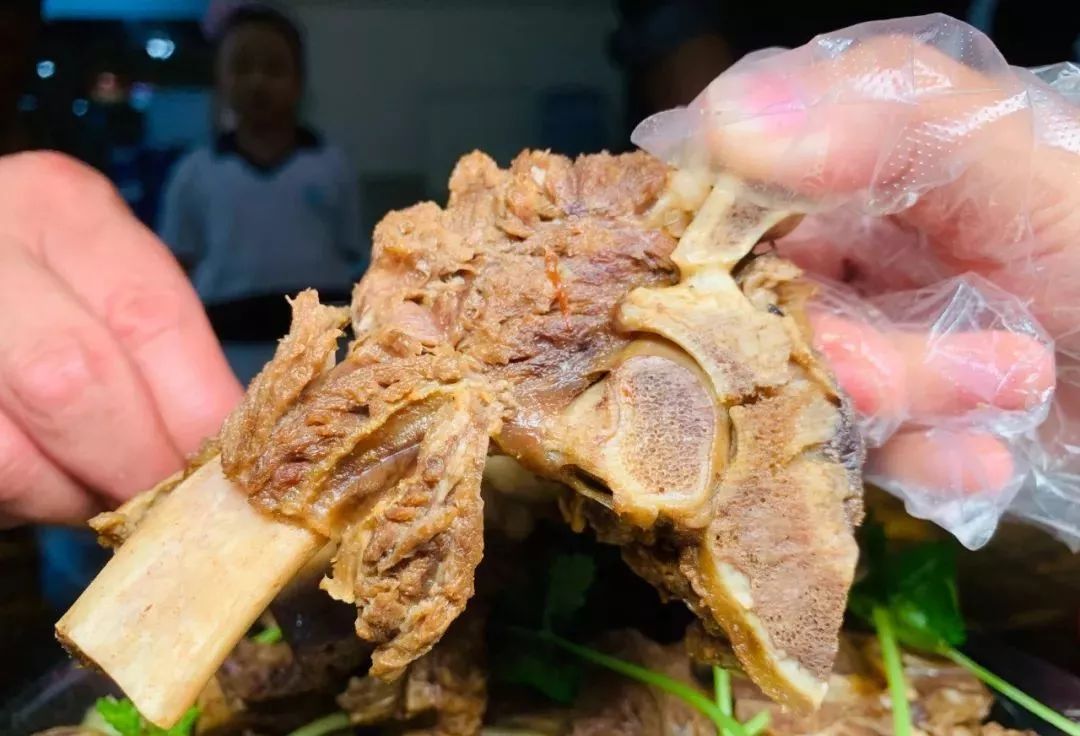 49.9元牛骨头双人套餐,吃到满嘴流汁!