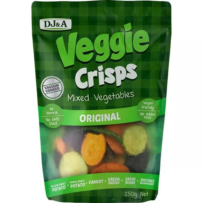 玉米片上还包裹着一层浓浓芝士相比薯片,玉米片的咀嚼感更强doritos玉