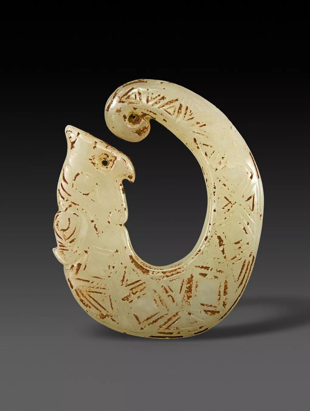 商代玉龙折射先人丰富的想象力