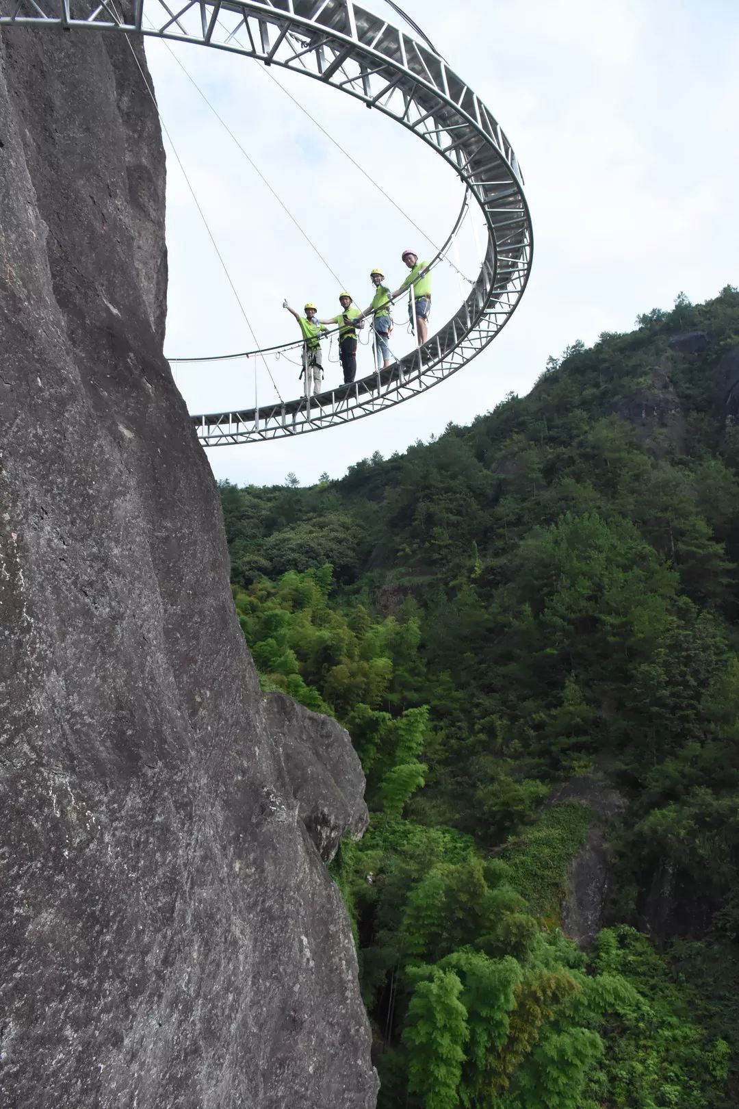 關於雙童山飛拉達項目體驗一把