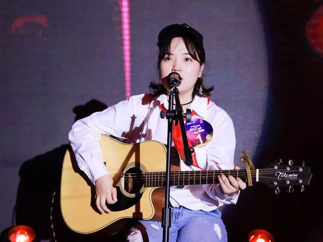 李晓彤(咪咕视讯)《一块红布 夜空中最亮的星》孙徐飞(北区分公司)