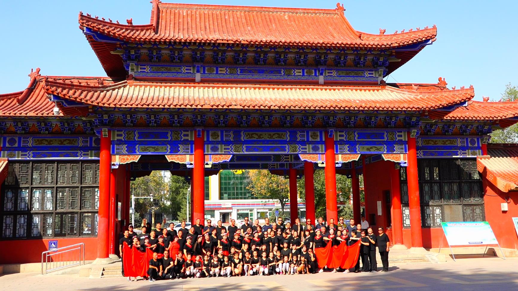 2019922石河子西公园文艺演出留影