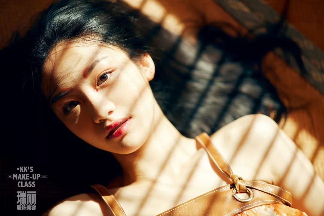 康康美妆丨向涵之秋韵妆容