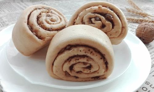 红糖核桃卷,营养又美味的早餐食谱!