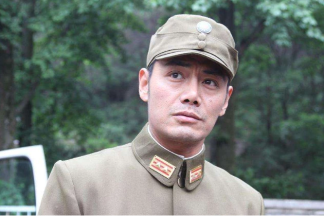 执导的《春天的狂想》,在影片中饰演赵理明这一角色备受观众喜爱,并