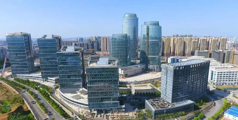 工业树枝繁叶茂产业林生机盎然南宁经开区全力推动经济高质量发展