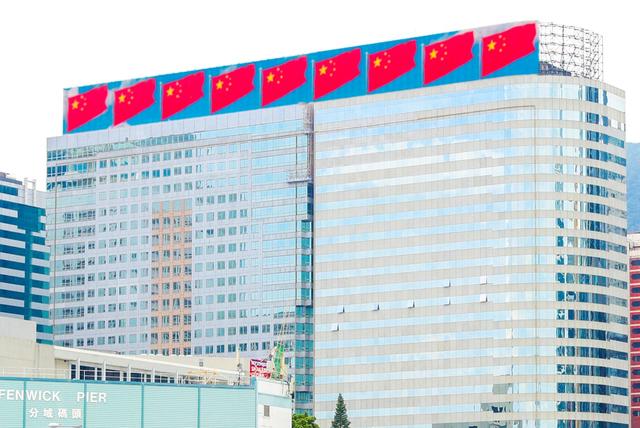 新中国大厦服装城：引领时尚潮流的新地标