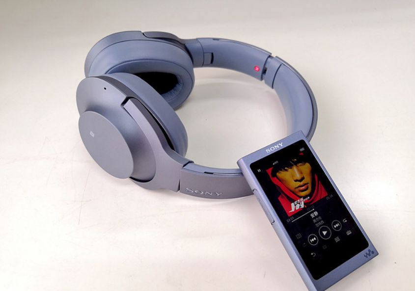 ear系列wh-h900n降噪耳机_设计