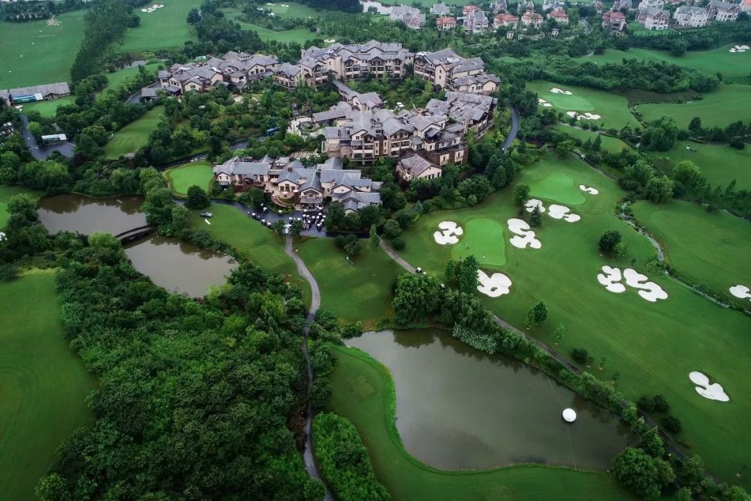 闪购安吉jw万豪酒店￥16992晚被茶园竹海包围错峰住自带高尔夫球场负