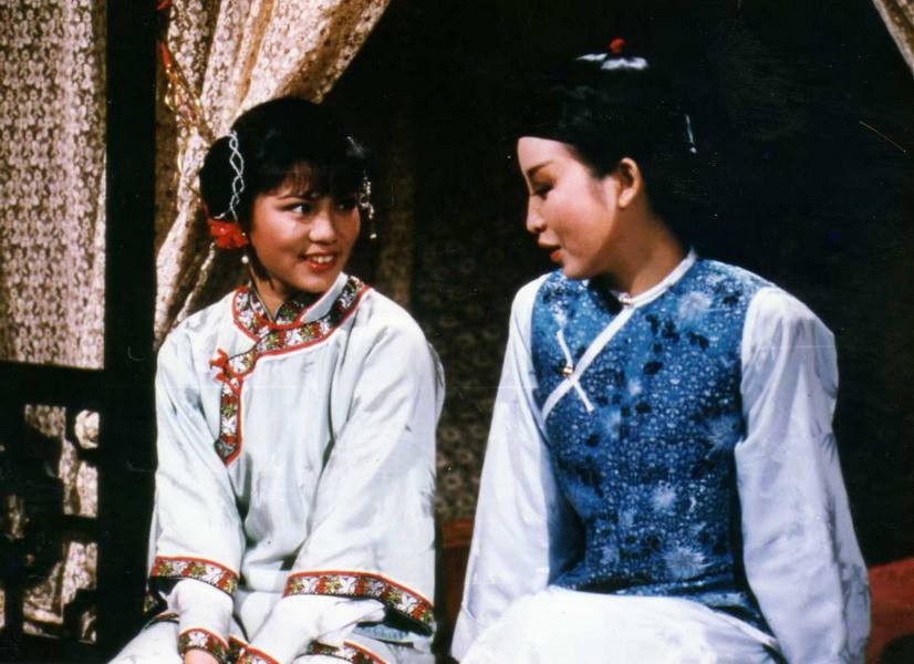 拍摄十三妹时候的翁美玲和汤镇业相恋没拍过戏却能无师自通