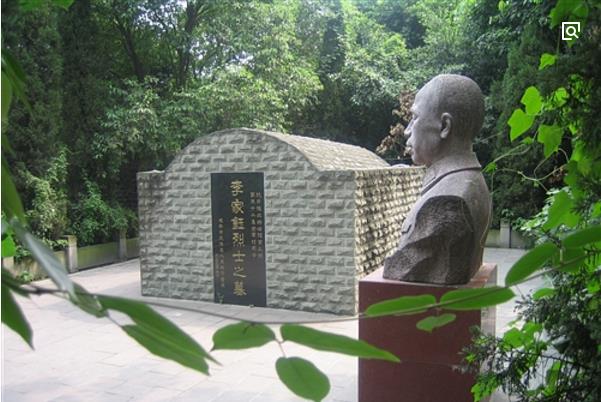 抗战牺牲两位集团军总司令, 张自忠将军家喻户晓, 另一位少有人知