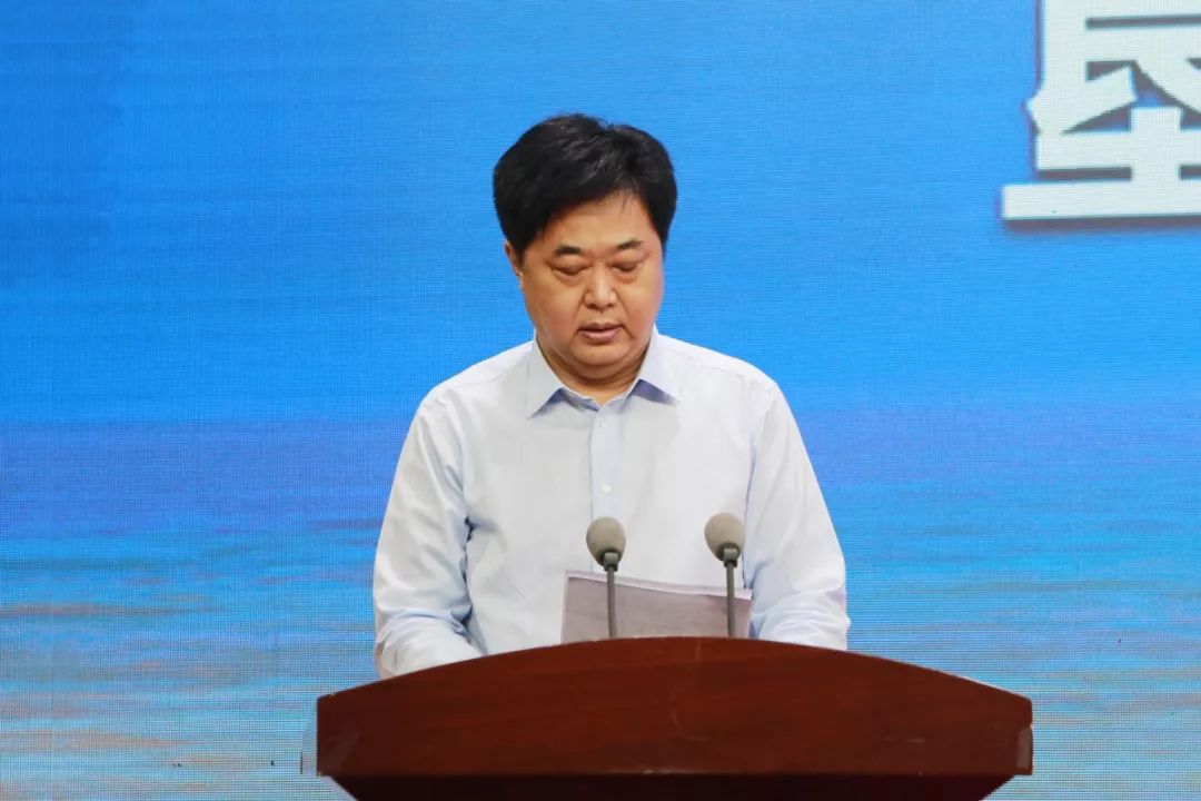 垦利区委书记刘斯杰致欢迎词垦利区委副书记,区长马保文主持会议21日