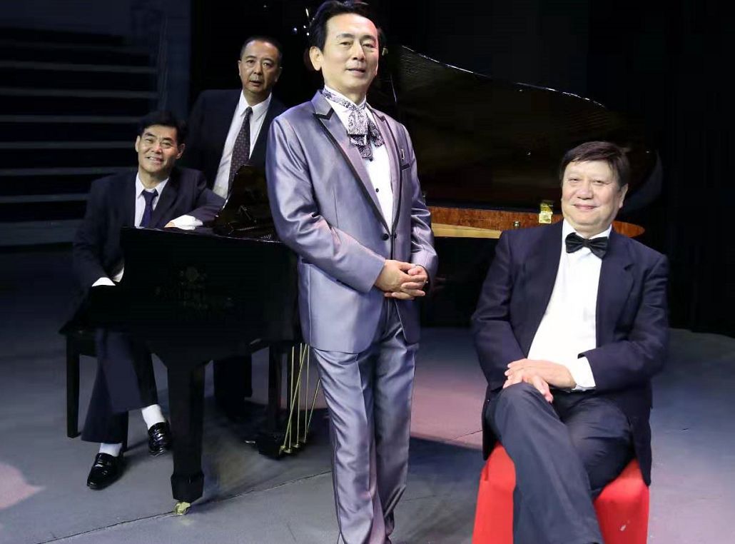 抢票绳小华萨克斯风之樱桃树下的月亮河世界名曲视听演一体化音乐会