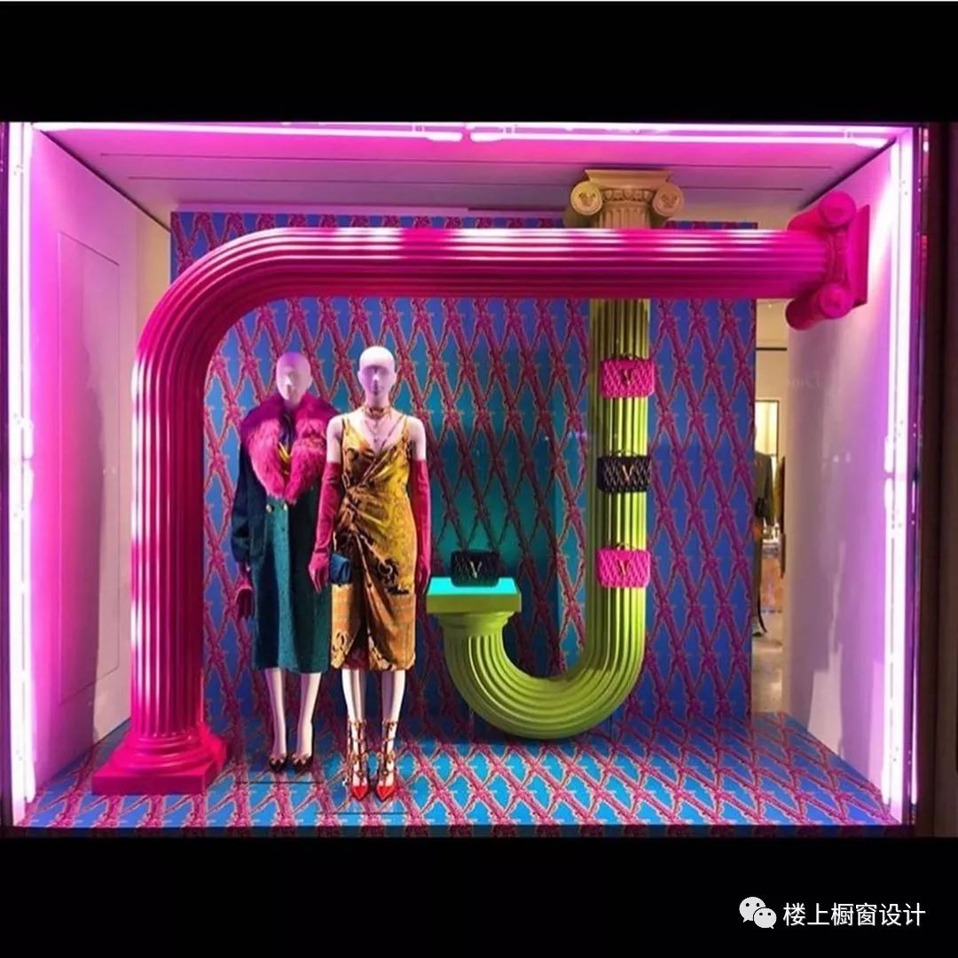 versace秋季橱窗2019