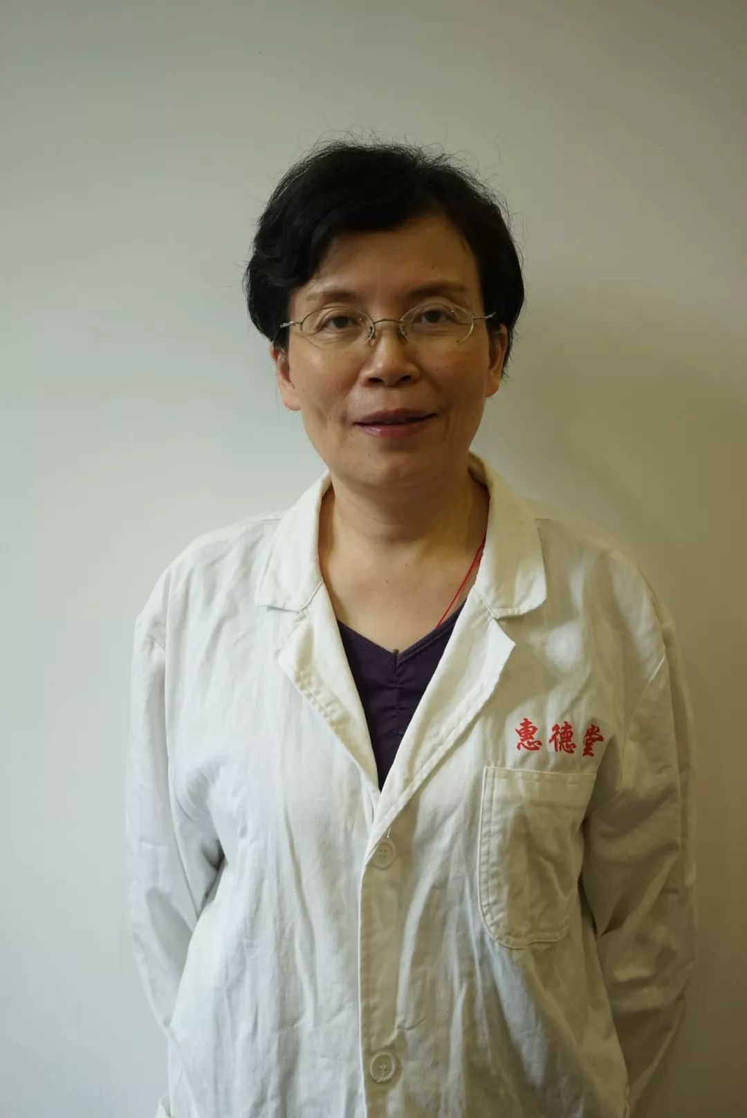 曾师从国家级名中医肾病专家王永钧和国家级名中医妇科专家裘笑梅多年