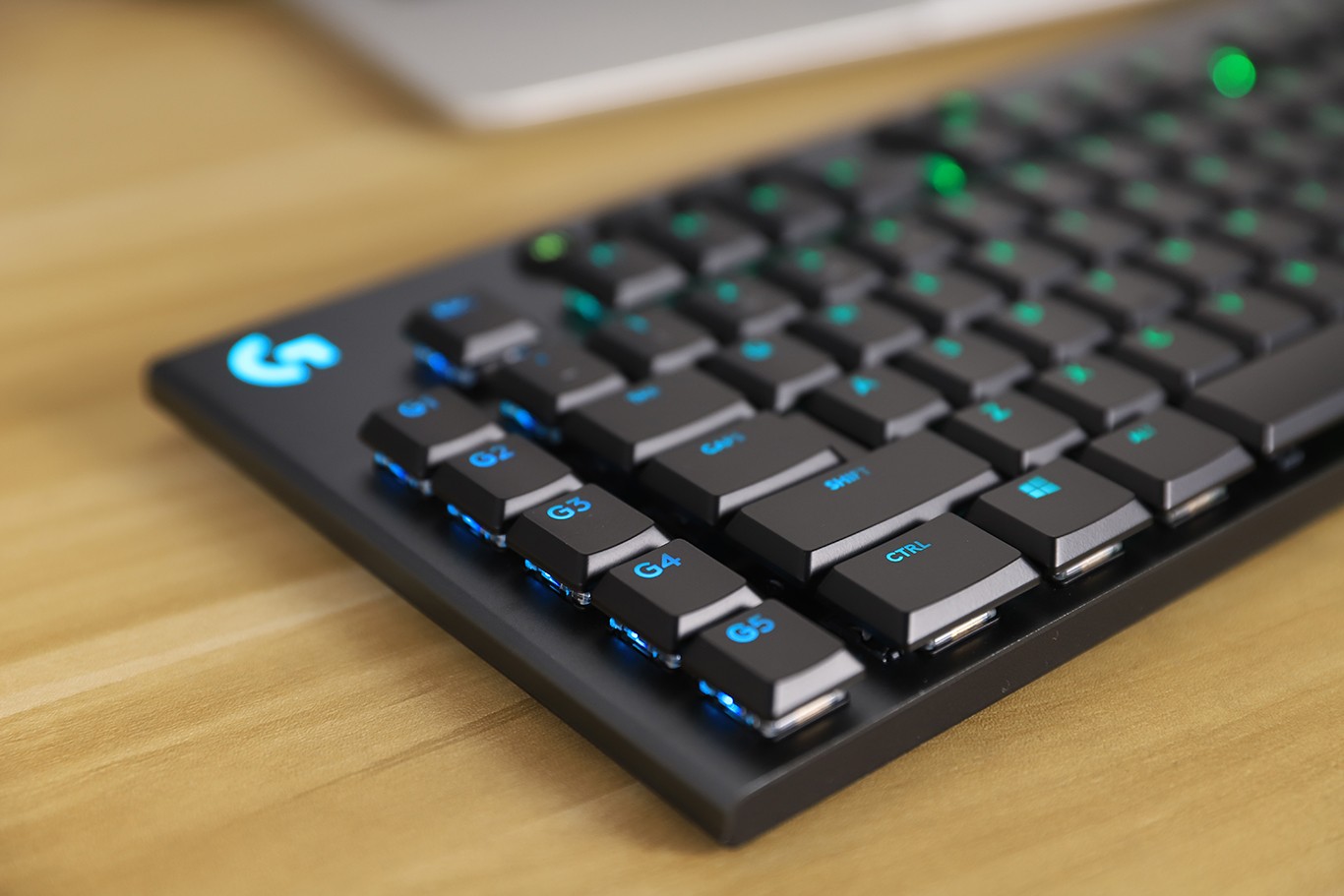 手感与静音的结合罗技g813glt机械轴静音键盘