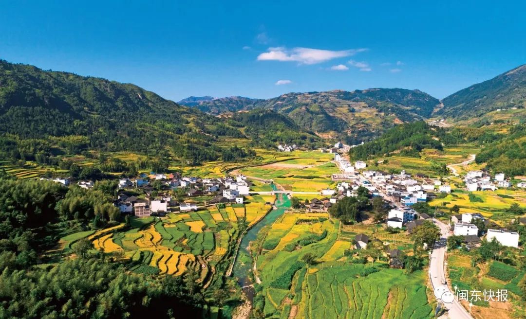 富溪栉风沐雨图发展文化古镇谱新篇