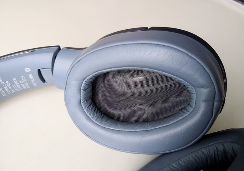 迎合时尚潮流不张扬索尼hear系列whh900n降噪耳机