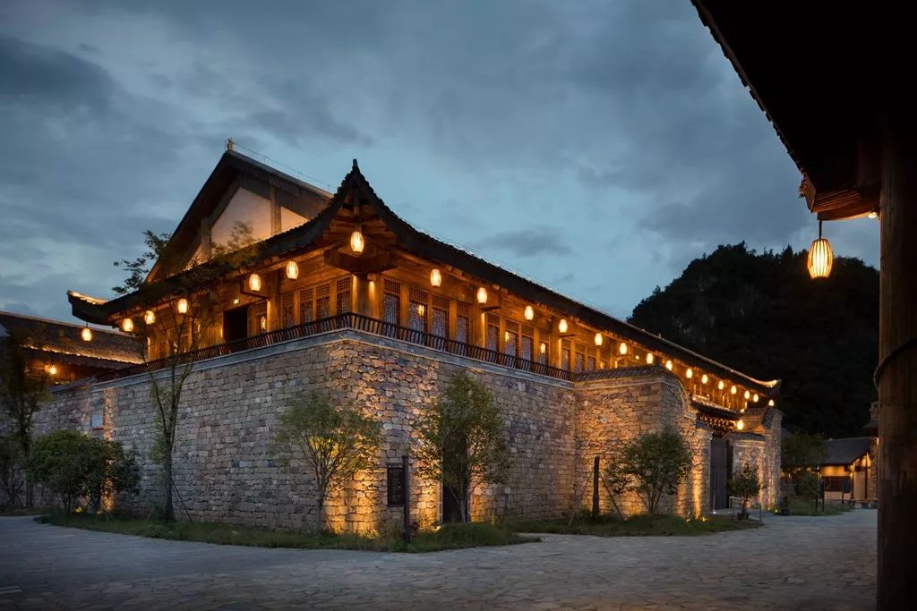 作品名称《贵州遵义海龙屯土司小镇夜景照明》设计北京