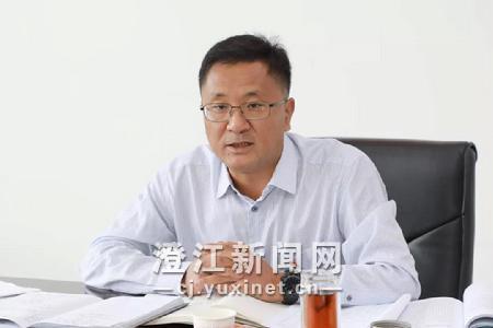 澄江县人大政府政协化石委进行不忘初心牢记使命主题教育第一次集中