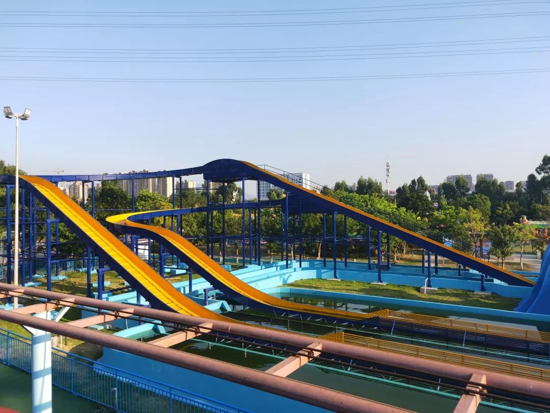 占地8000㎡福州主城区唯一的嘉年华游乐园来啦通玩vip卡免费送