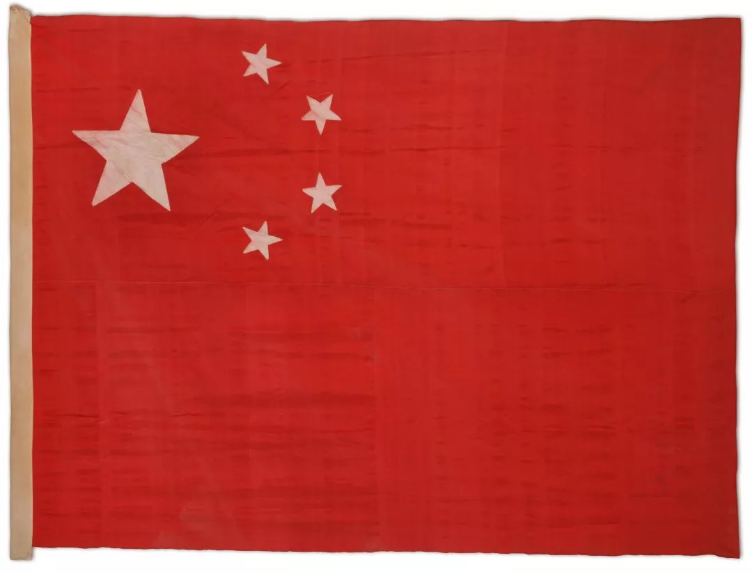 看!云南史上最大国旗空降省博物馆 将举办红军长征过云南展览