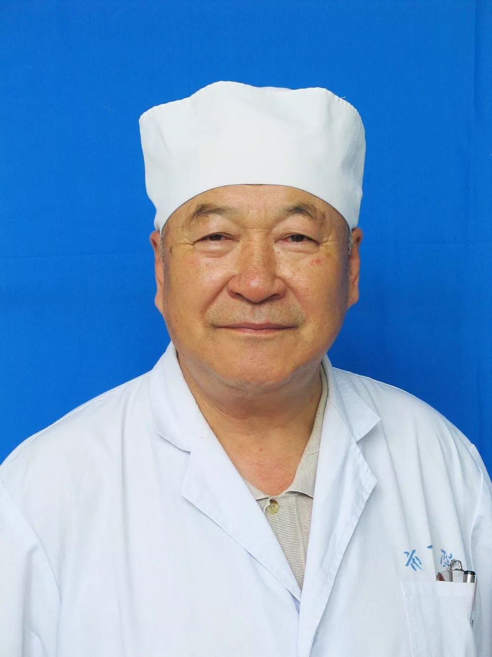 市政府时燕副市长市卫健委领导来我院走访慰问老专家并进行安全生产大