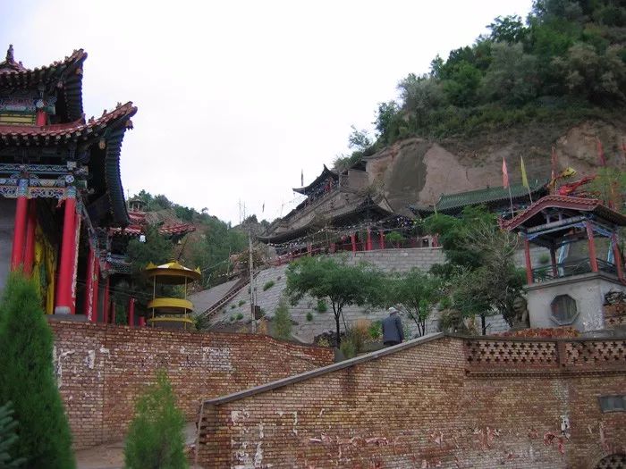 乌兰山靖远县城的这座钟鼓楼,它的得名或许更多地包含一些鲜为人知的