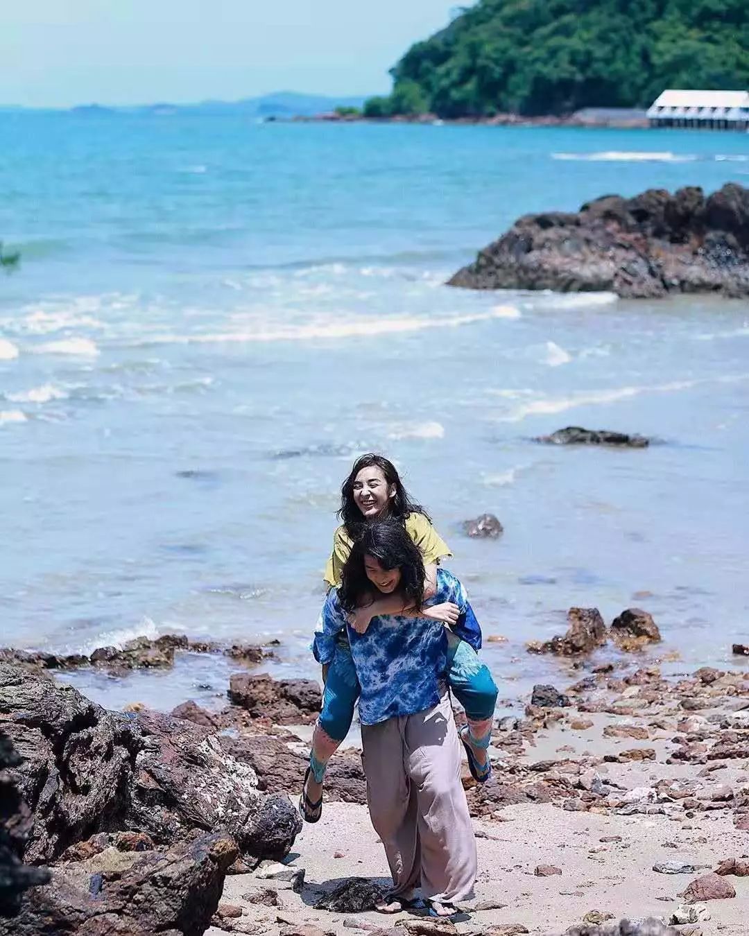 浪漫泰剧星隐于日月印男主变身铁憨憨荒岛人与chippy谈恋爱