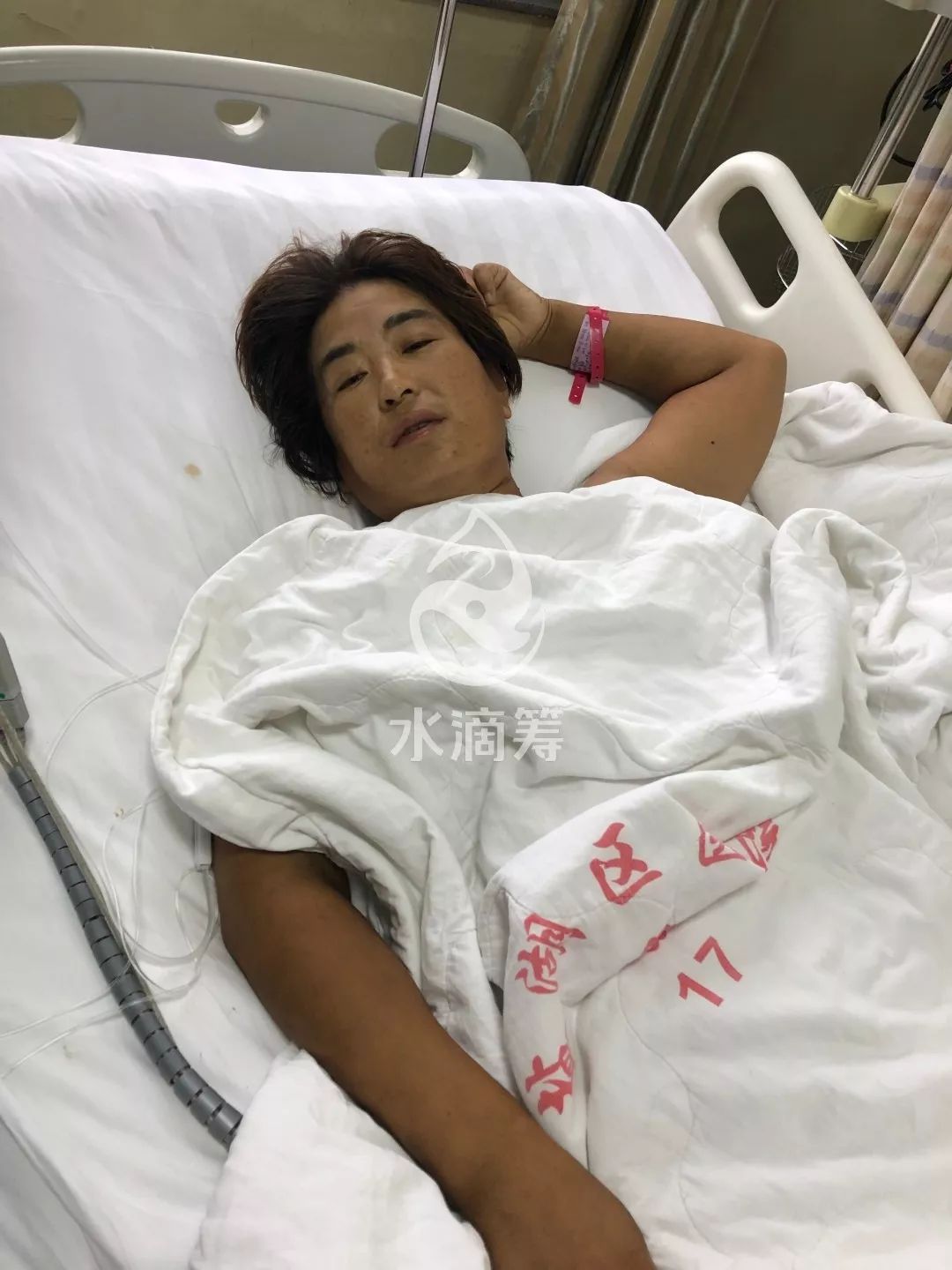 运城盐湖患有抑郁症的母亲受病痛折磨喝了百草枯在icu救治