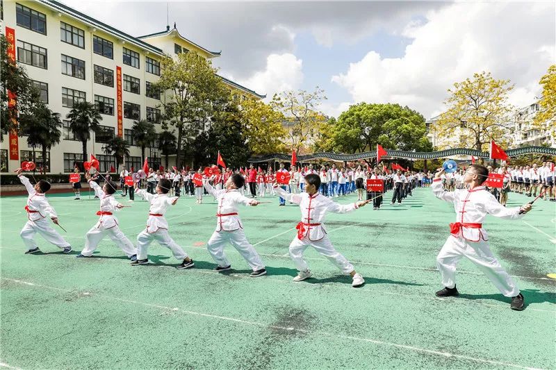 中學超能中隊快樂觸球實驗小學飛翔中隊動感啦啦操六團小學彗星中隊