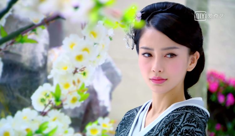 云中歌里的云歌有7个身份归去来兮只差一个少女和少妇的发髻