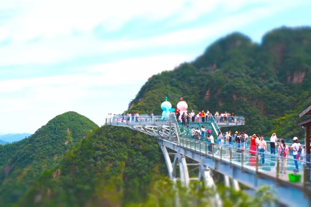 【行天下自組團】9月28日安吉靈溪山懸挑玻璃平臺,大竹海一日_景區