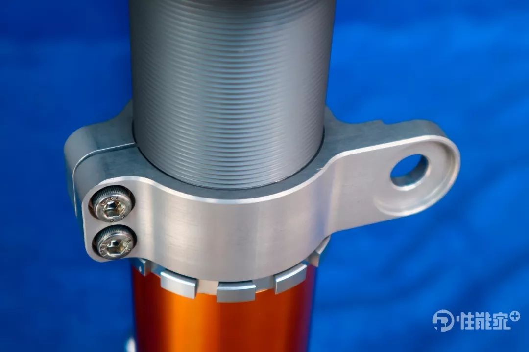 一步到位 | 特斯拉model 3与00hlins的驾驶体验二重奏