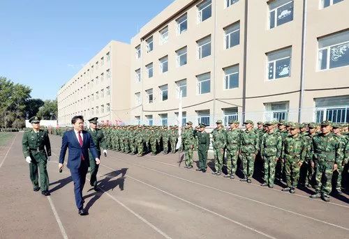 吉林体育学院隆重举行2019级新生开学典礼暨军训汇报表演