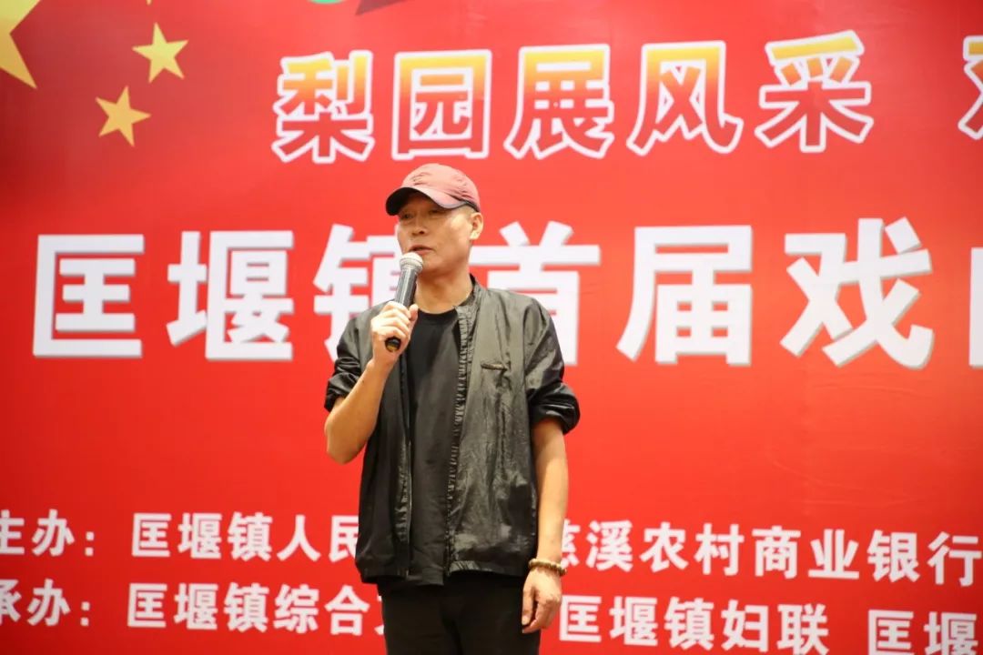 乾炳村:陈菊浓,胡国绒倡隆村:何幼浓,徐淑英倡隆村:戚根丽,龚亚峰匡堰