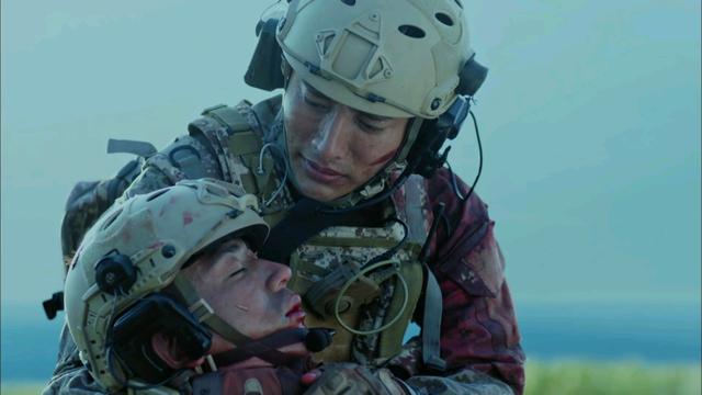 空降利刃犯我中华者虽远必诛乔梁的牺牲诠释军人的天职