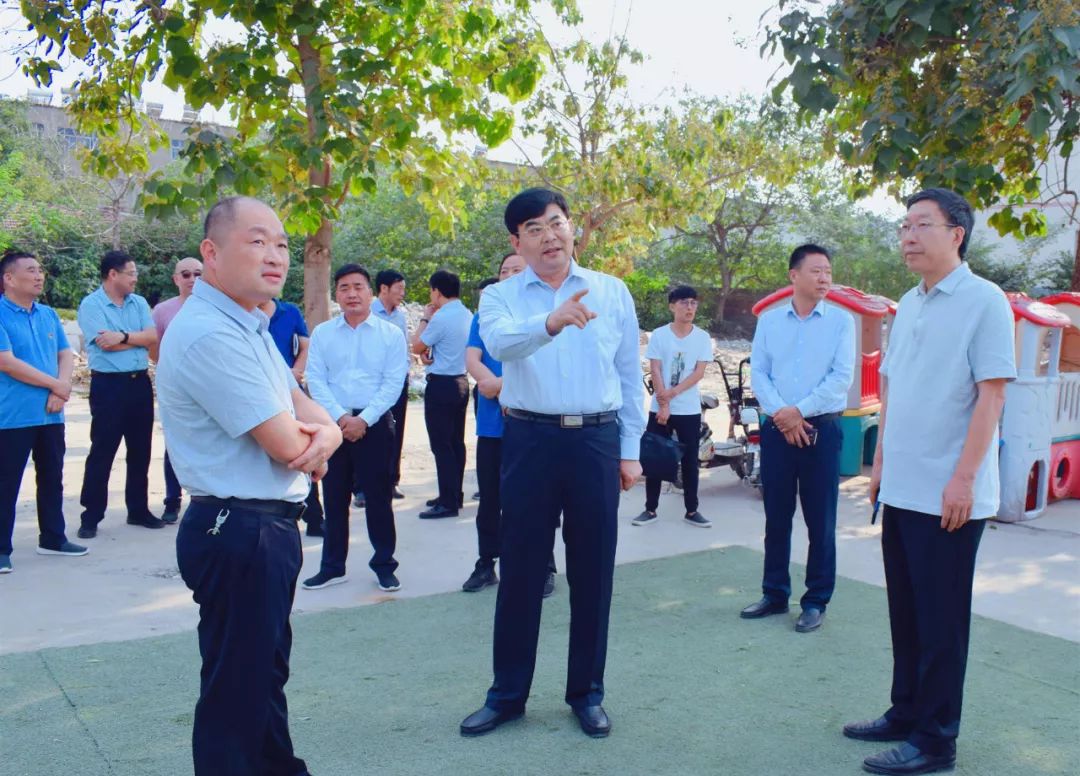 长葛最早公办幼儿园改扩建昨天市长现场办公