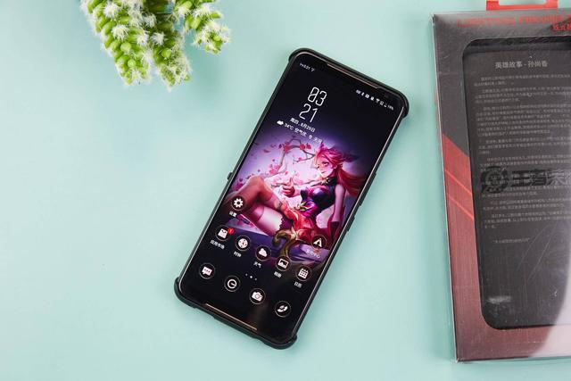 深度体验300荣耀手机壳后:手游玩家最完美的选择!