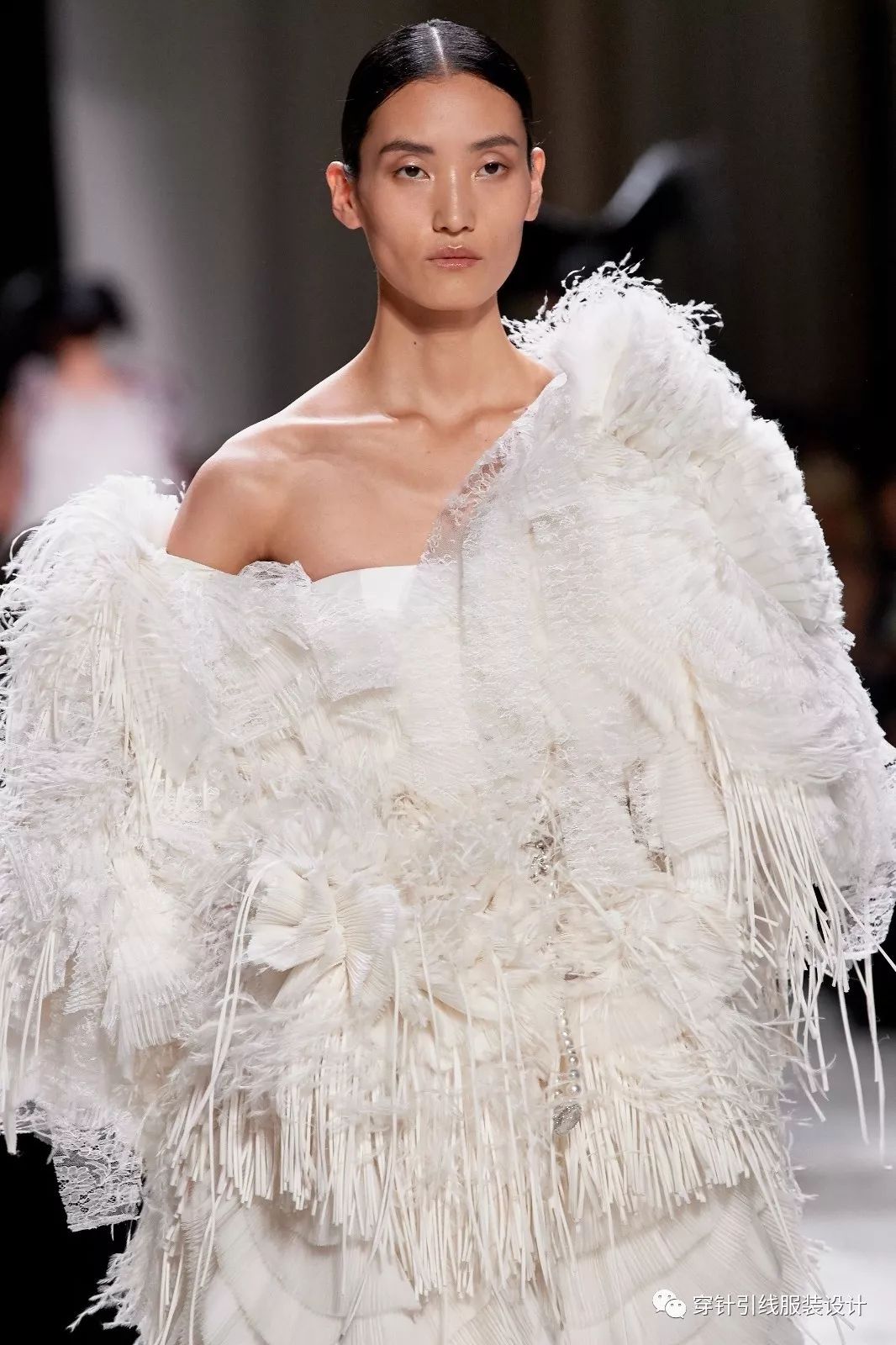 灵感| 羽毛元素的趋势与运用,附60张秀场细节图_装饰