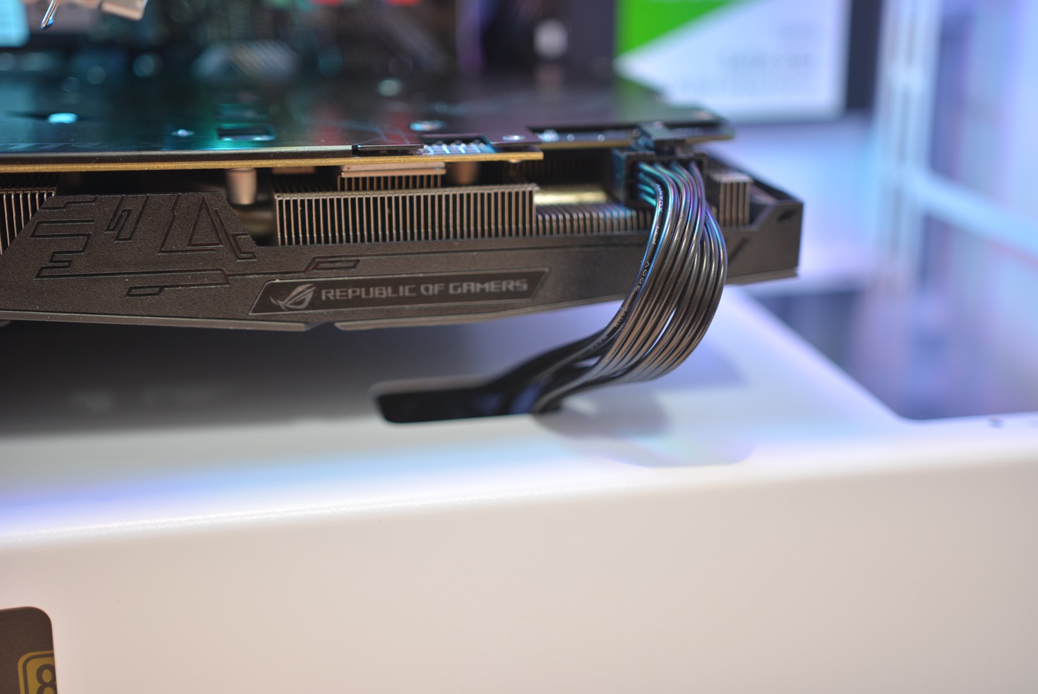 桌面小王子,先马平头哥m1电竞白装机体验