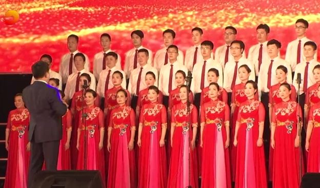 市民政局一心为民合唱团《保卫黄河》白兔镇莓好合唱团《天路》郭庄镇