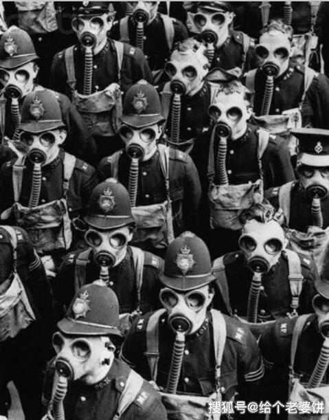 纳粹防毒面具图片