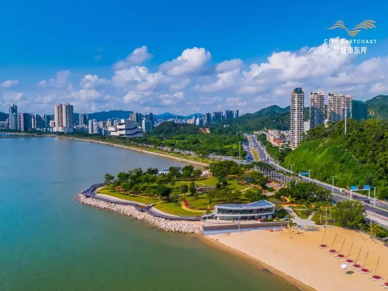 同时项目周围还有 海天驿站,海天公园,野狸岛等城市稀缺生态景观